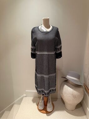 Black & White Patterned Knit Midi Dress